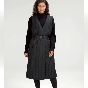 Long black vest Lululemon size XL 12 to 16